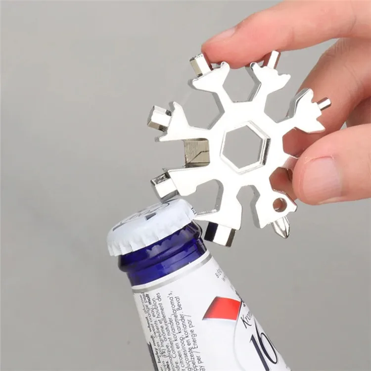 2021 Factory Wholesale Multi Function Snowflake Tool keychain