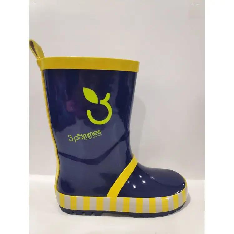 China Supplier Waterproof Slipstop Rubber Rain Shoes Suitable For Rainy Days