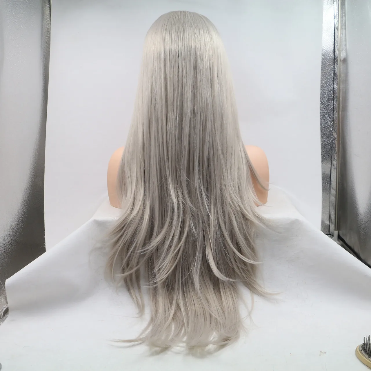 Factory custom wholesale lace before heat resistant long silver long straight wig