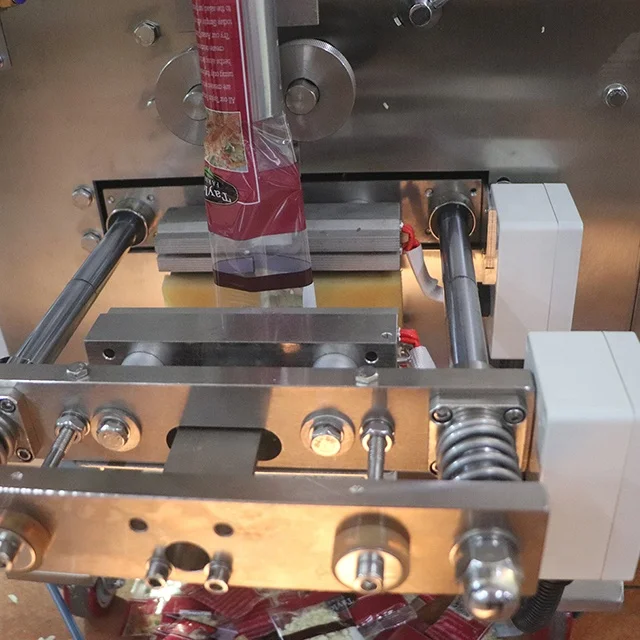 Fully automatic besan black peppe packing machine for spice packaging machine