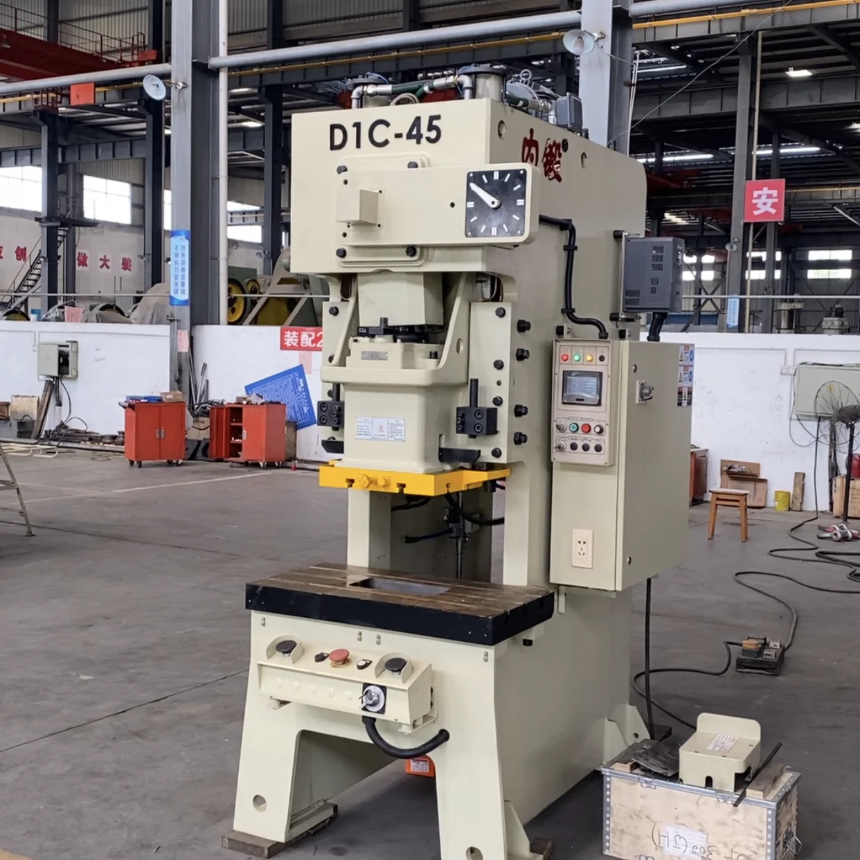 Pneumatic Snap Button Press Machine Automatic With Mold Jeans Button And Rivets Making Machine