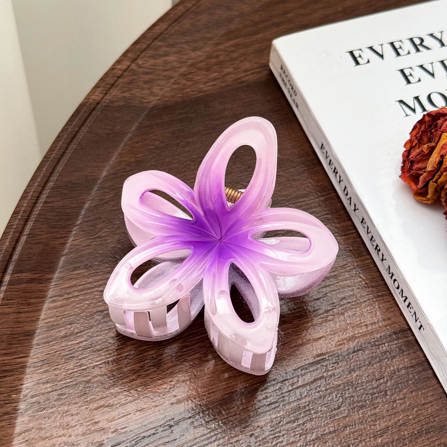 GEERDEN New Bestseller Hollow Colorful Flower Summer Beach Hair Claw Custom Jumbo Hair Clip Factory Wholesale Clip for Denmark