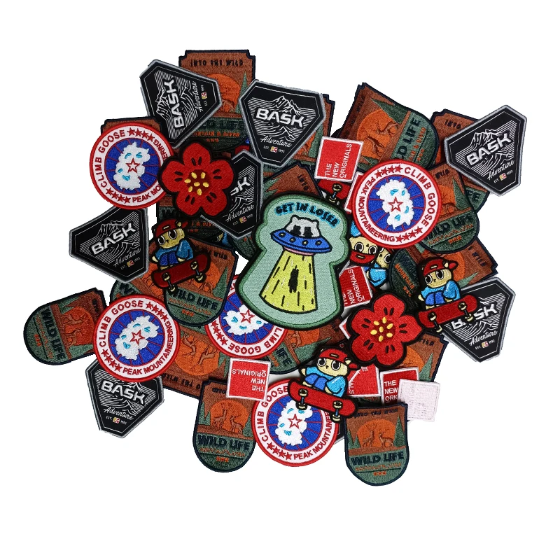Custom Logo Embroidered Patches Badges Chenille Iron-on Clothing T-shirt Embroidery Patch 1-3 Day Sample Time