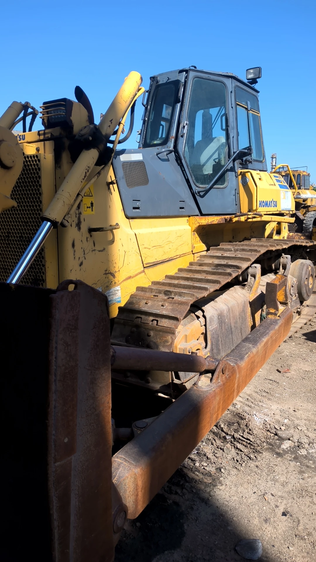 Cheap Price used bulldozer komatsu D85 D85E used bulldozers for sale