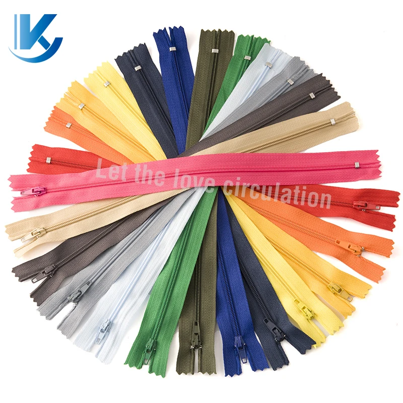 Wholesale Factory Polyester 3# 5# 20 28 60 90 cm Nylon Zipper Tape With Nylon Teeth Open End Double Ended White Black For Bag