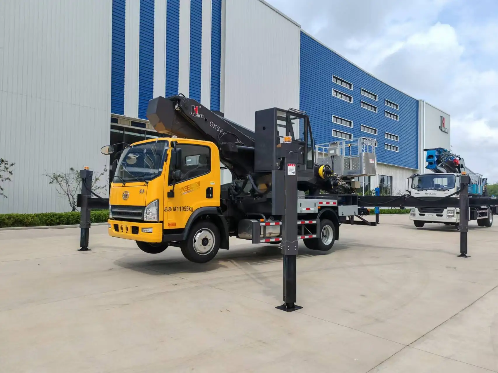 JUHE Group factory 42M Platform Aerial Truck Hydraulic Truck with bucket Aerial Telescopic Access Ladders Bucket Truck Boom Lift
