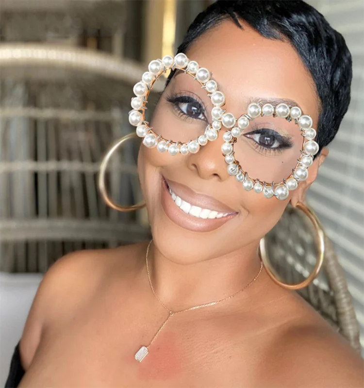 Trendy women shades glasses metal pearl sunglasses 2021 frame glasses