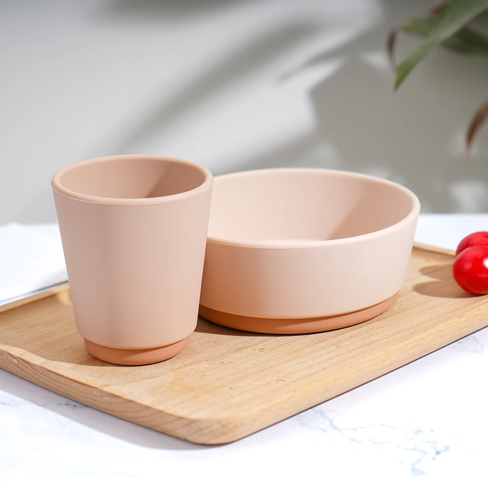 New Design of two-color Molding Food Grade Silica Gel single tableware set