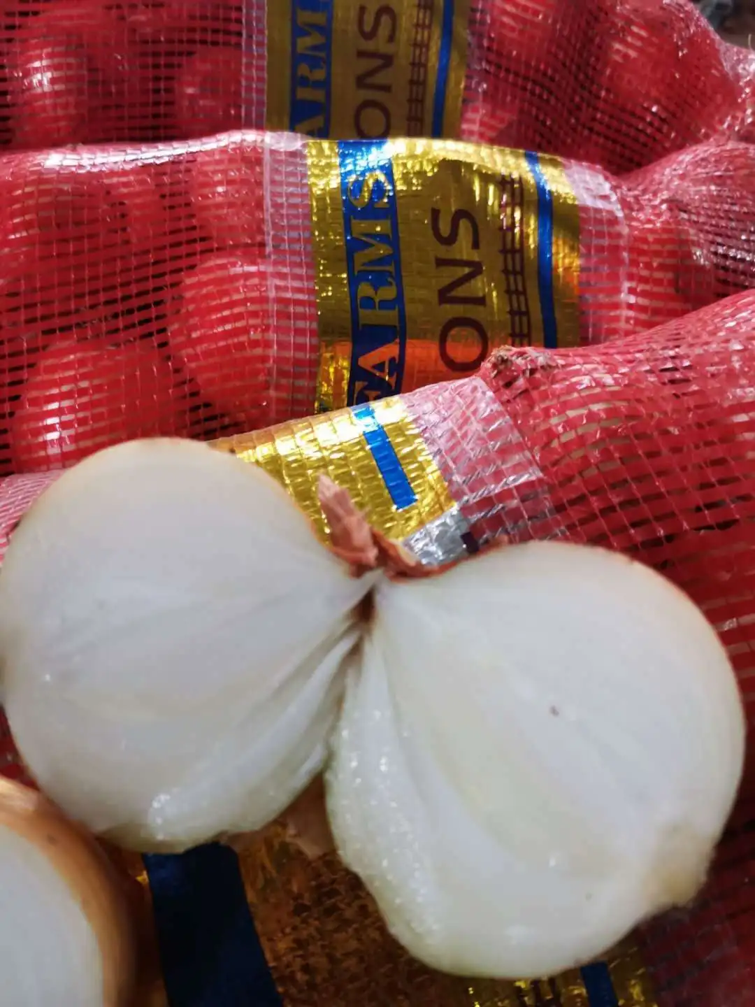 Red/yellow onion fresh wholesale price pack in mesh bag,TS-ONION063, for wholesale onions, Onion Wholesalers, Onion Bags