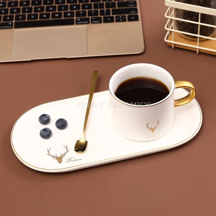 logo customization Creative Nordic red green ceramic coffee cup and saucer set breakfast porcelain mug with gold line