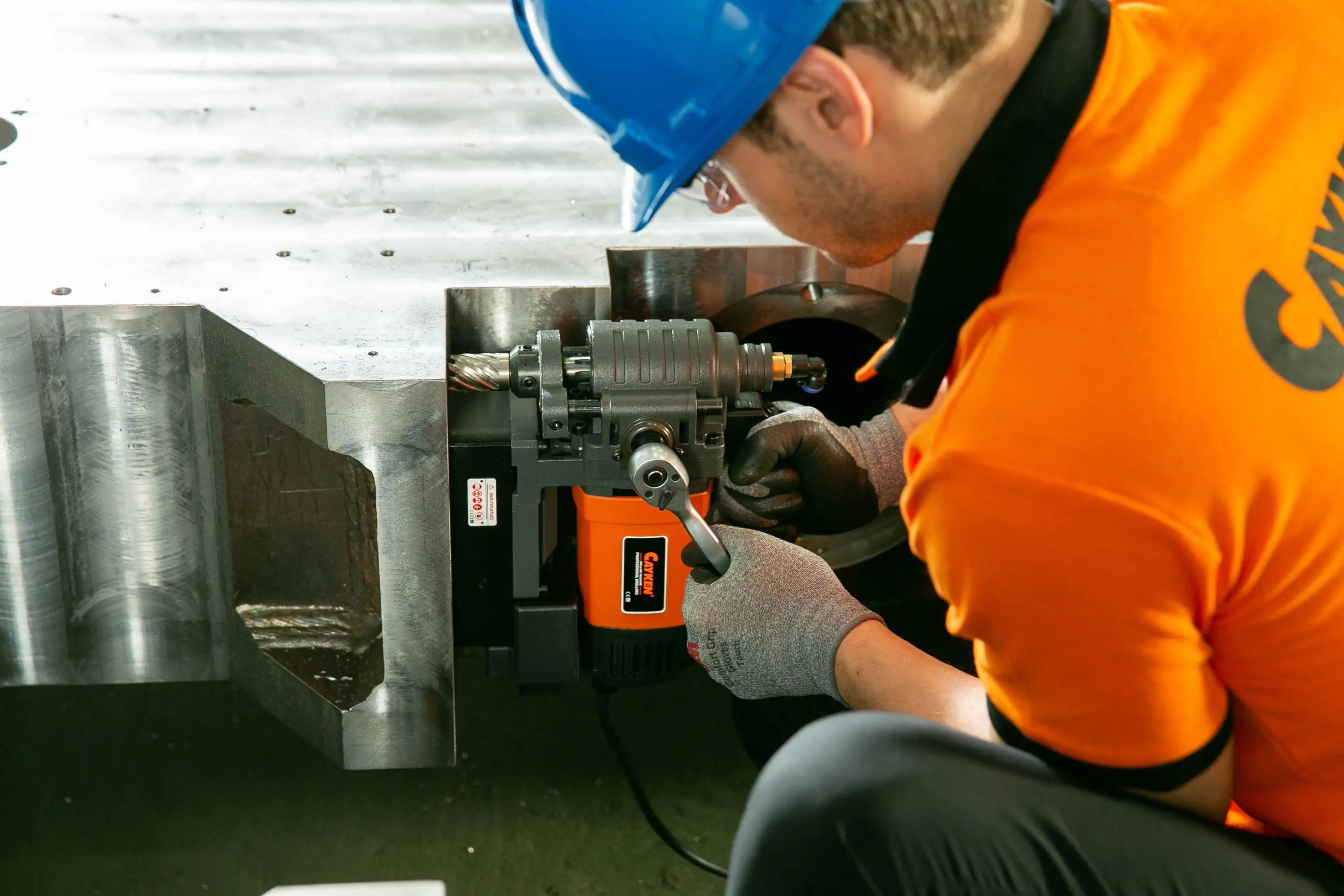 CAYKEN SCY-38WSPM 14500N 110/220V 38mm dia portable magnetic base drilling machine