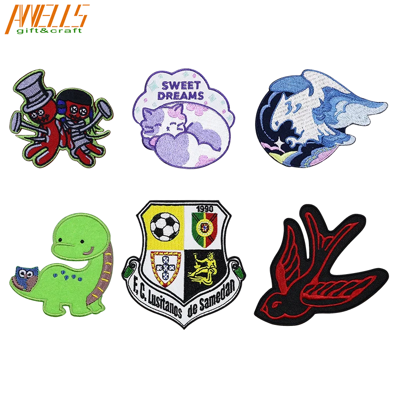 Embroidered Iron-On Patch Letters Badge College Park Artist Space Featured Rock Bands Movie Anime Da Culture Hat Travel Applique