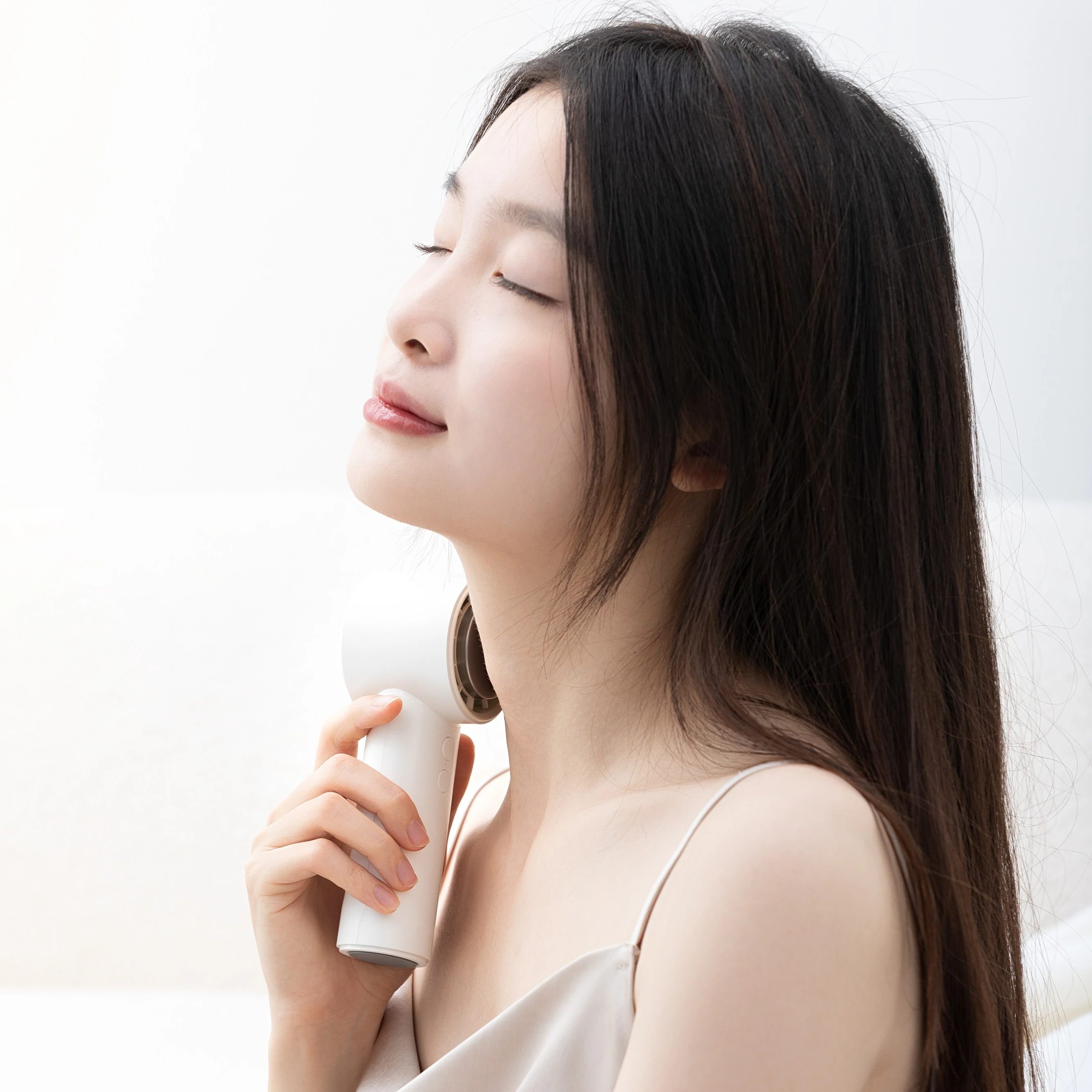 Ultra-high speed mini fans USB rechargeable handheld fan home outdoor portable fan with ice-cooling pad