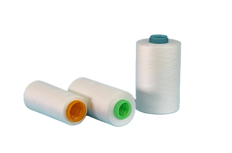 Суперъяркая белая 100-процентная пряжа из полиэстера, двухслойная Z-образная пряжа для шитья