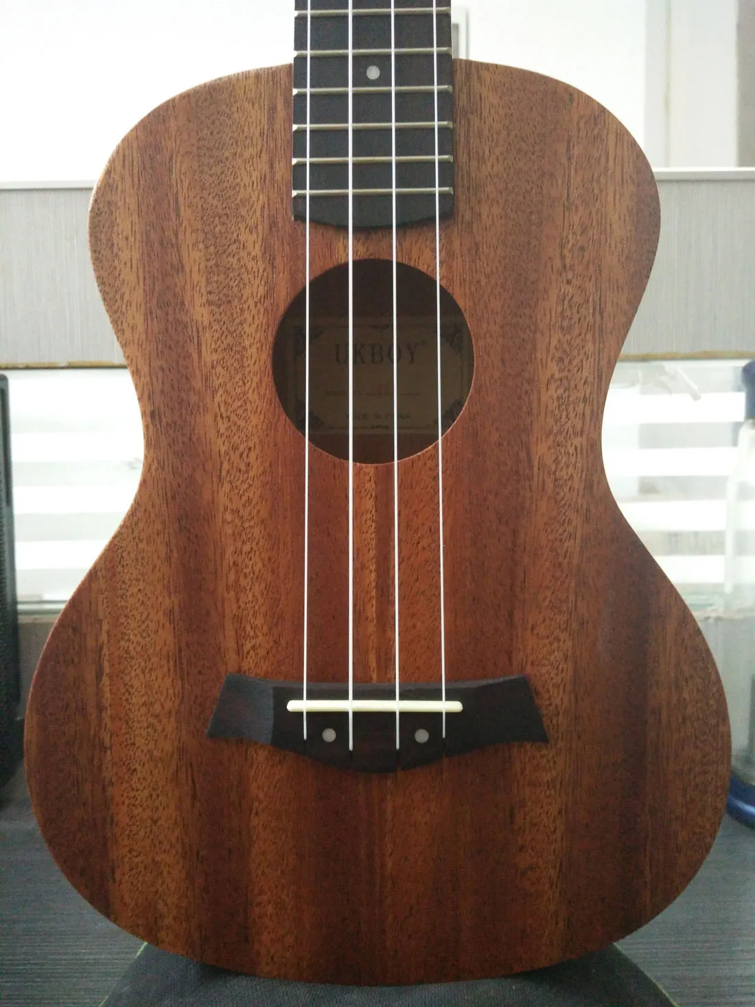 26 Inch Custom Wood Mahogany Ukulele Nylon Strings Matte Professional Guitar Ukulele