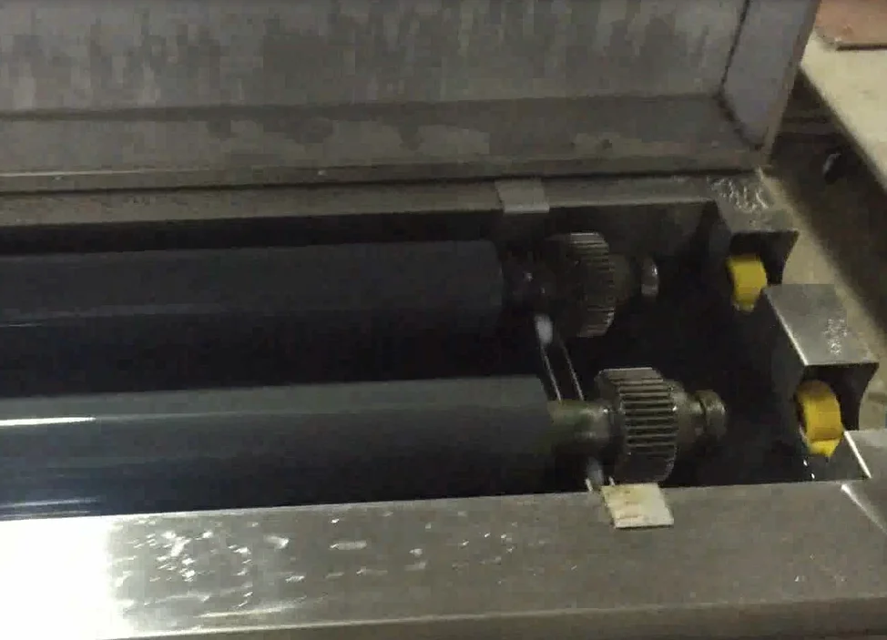 
HJZ-1000 manufacture auto ultrasonic anilox cylinder cleaning machine 