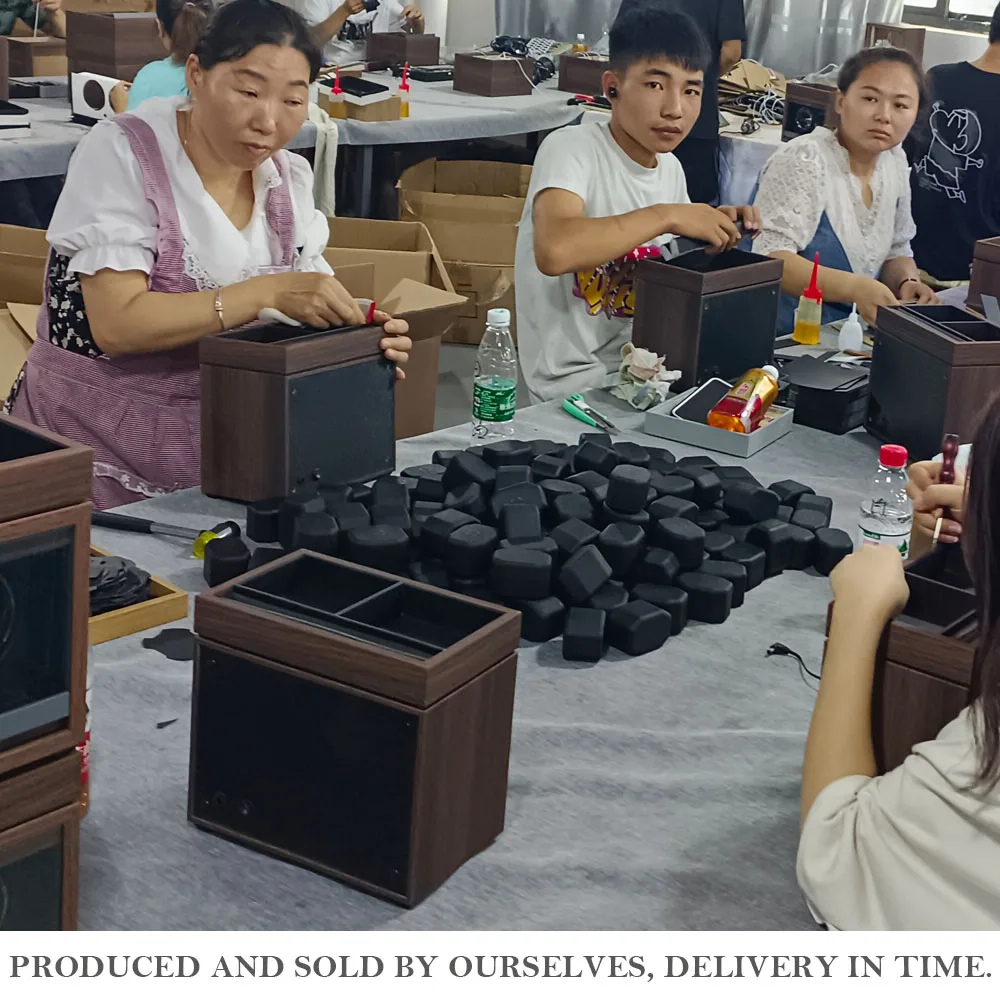 Factory Wholesale Automatic 6 Slots Watches Wood Walnut Grain Motor Watch Winder Box With Led Light