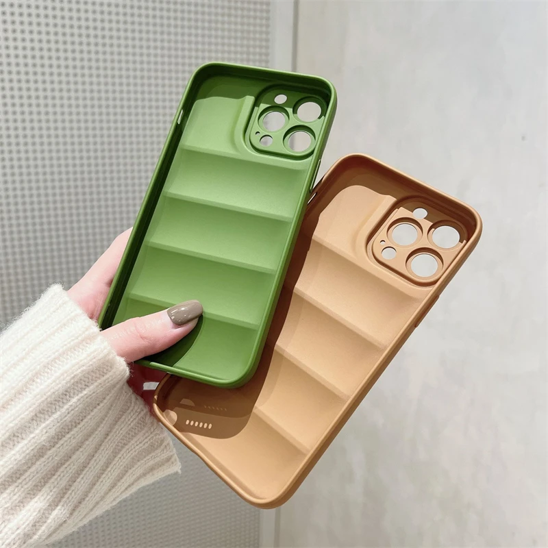 Custom Soft Puffer Cotton Down Jacket Phone case Frosted TPU Fashion Brand Feather Dress Case for iPhone 14 13 12 Samsung Xiaomi