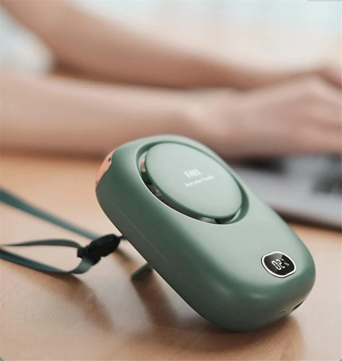 Hanging Neck Fan Lazy No Leaf Fan Hanging Waist USB High Wind Power Display Hanging Neck Small Fan