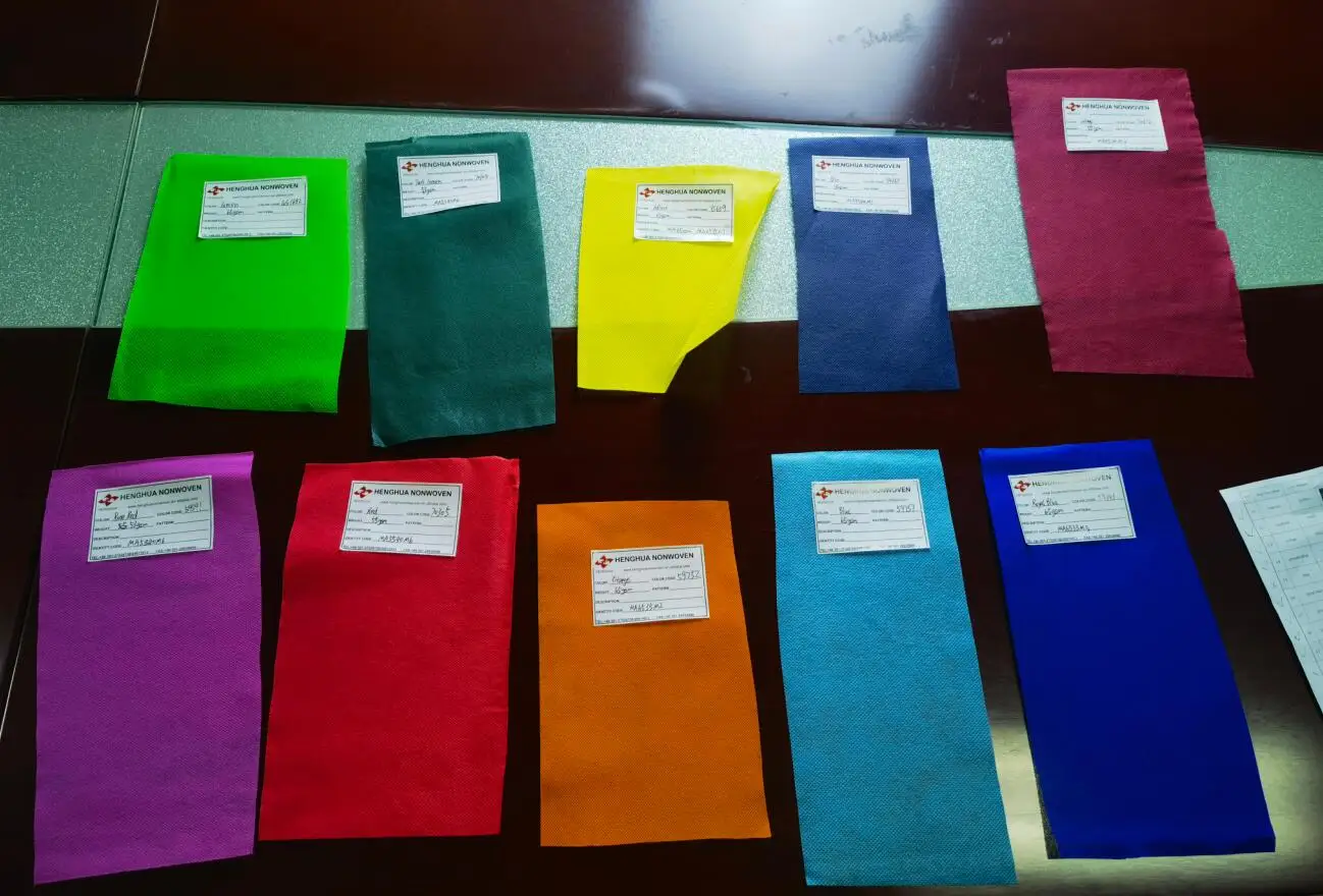 TNT 30gr 40gr 50gr 60gr 70gr 80gr 90gr eco friendly pp non-woven fabrics spunbond nonwoven fabric rolls for home textile