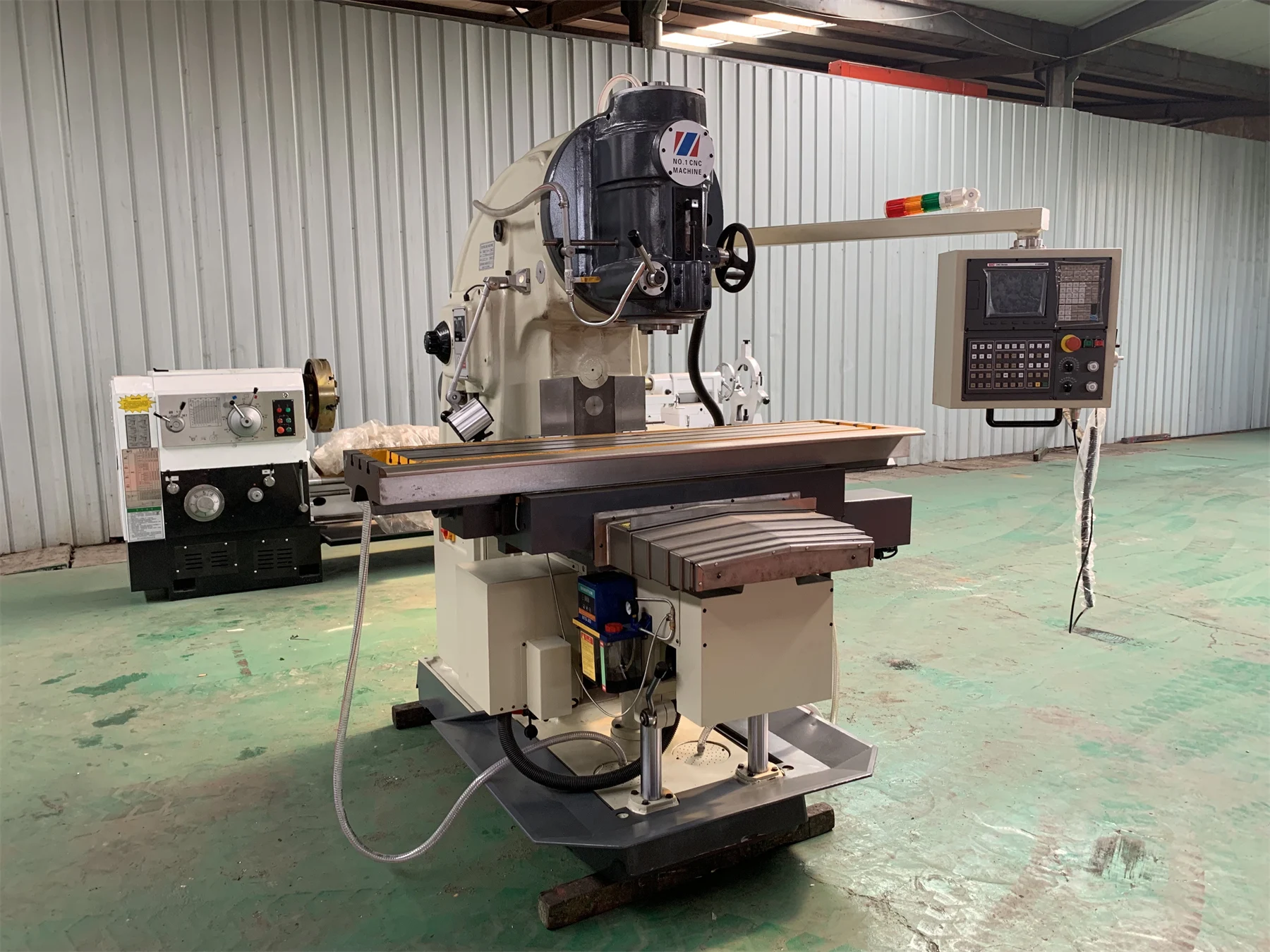 Milling Machine Cnc 5 Axis XK5040 Milling Machine Used for machining mechanical parts