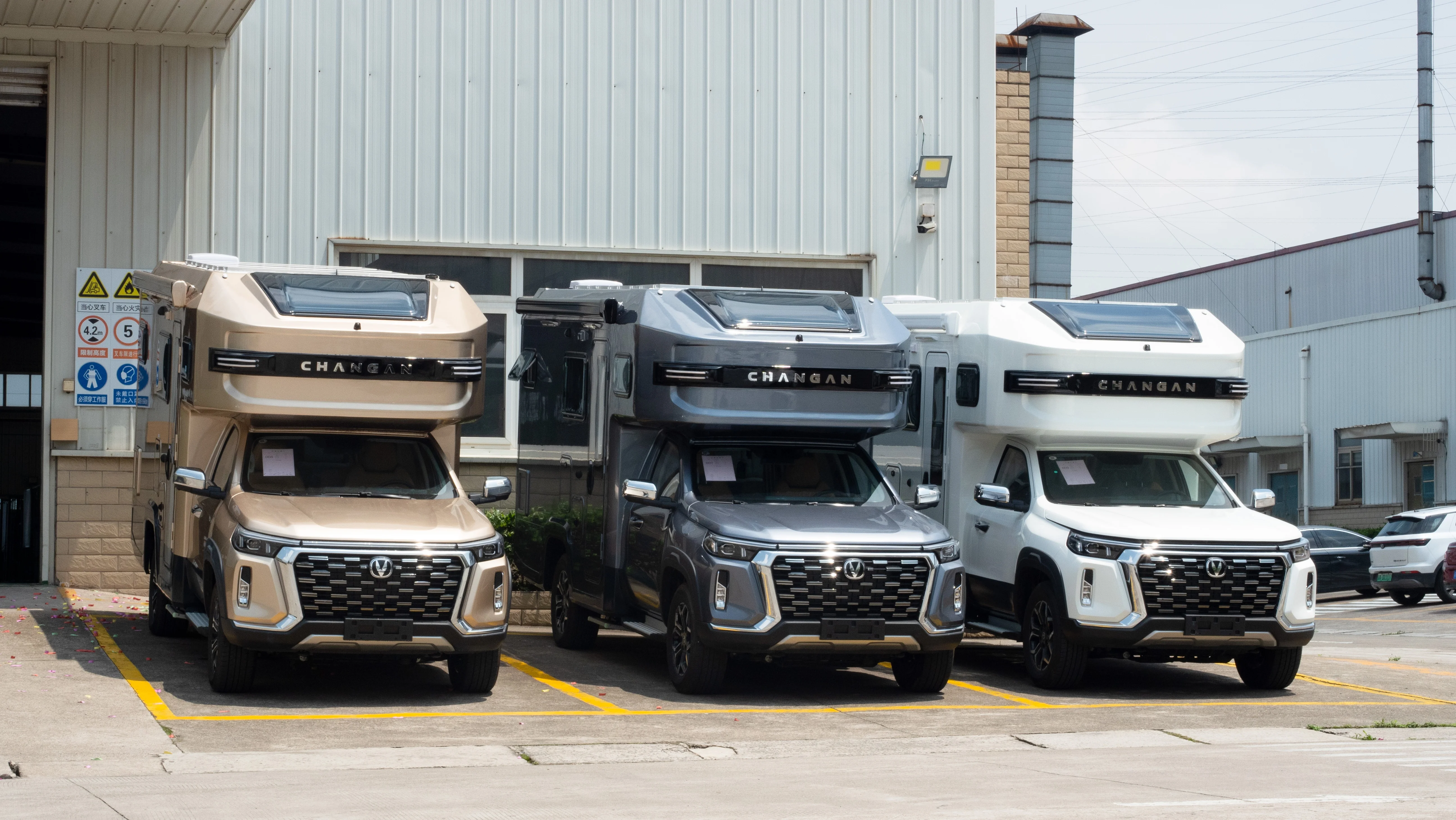 Popular China Electric Car Gasoline and Solar Powered RV For Changan Fengjing Blue Ahale Version