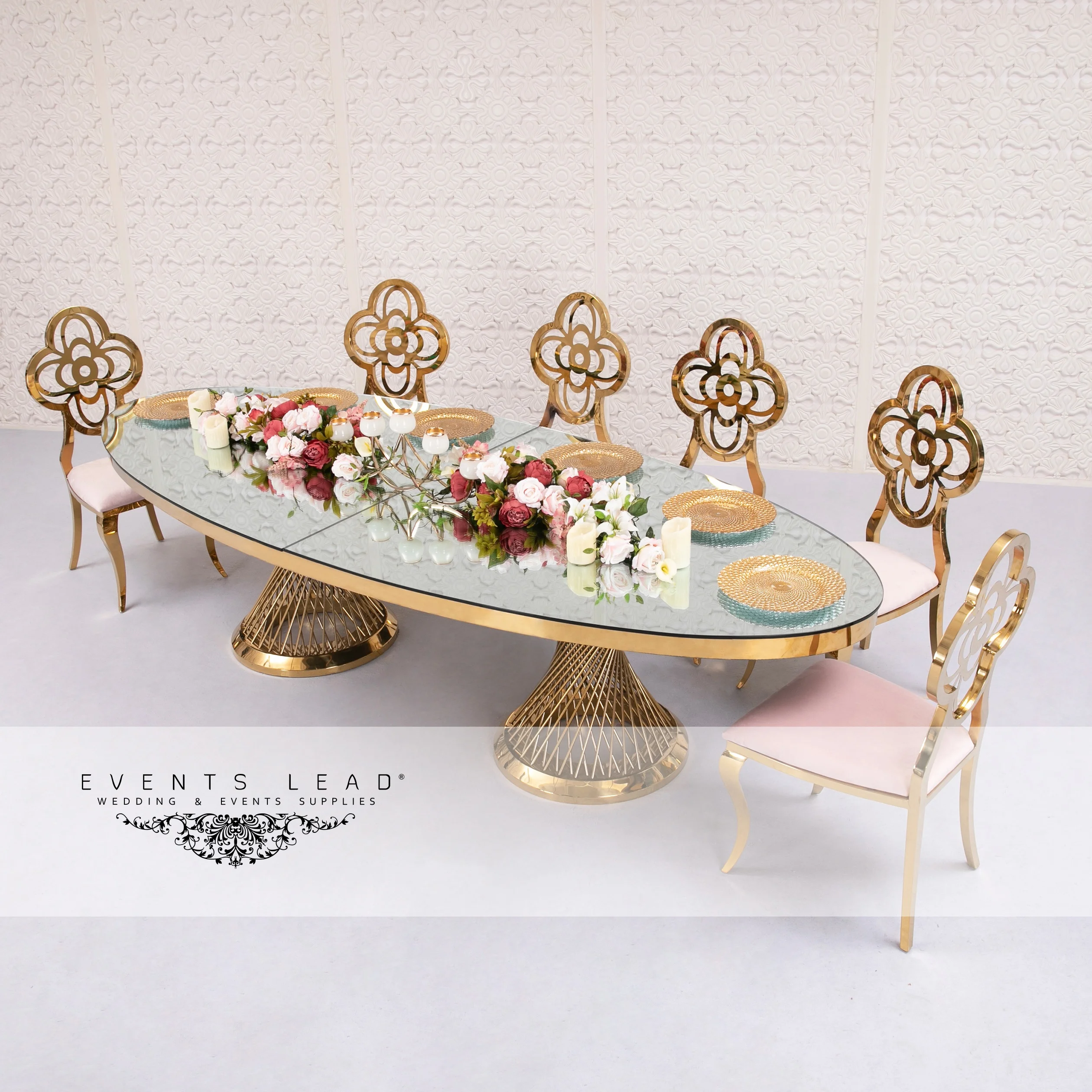 
Selling Gold Luxury Glass Top VORAGE Oval Wedding Head Table 