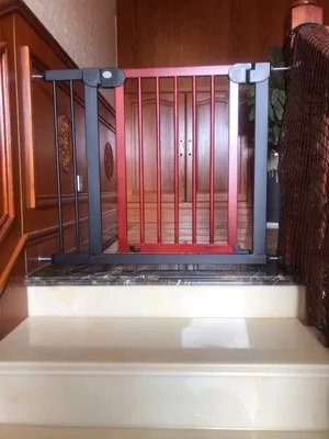 Auto Close Baby Safety Gate For Child Wood And Metal Kids Stair Doorway Safety Door Pet Dog Cat Fence Barrier