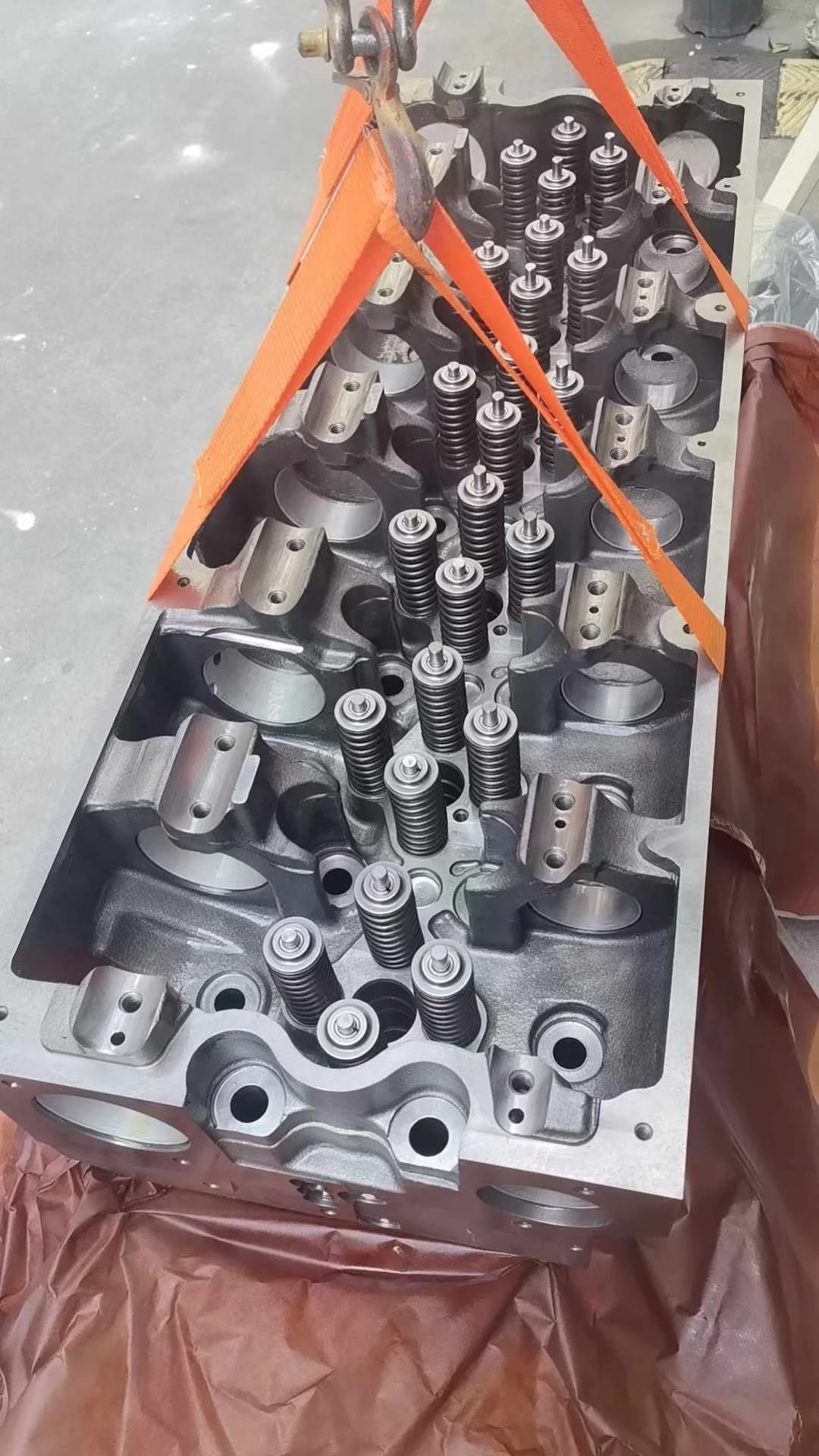 New Engine Parts QSX15 Engine Cylinder Head Assy for Excavator Engine Machinery Repair