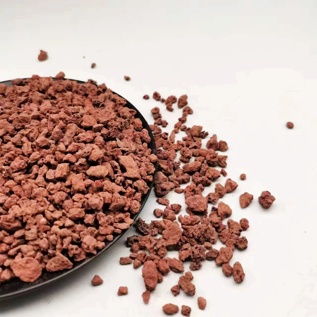 Natural Stone Wholesale Price Red And Black Volcanic Basalt Lava Rock For Landscaping Garden Decoration