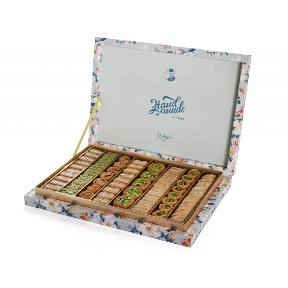 Premium Baklava Assorted Sweet Dessert Baklava Dates Gift Box Disposable Custom Ramadan Pastry Packaging