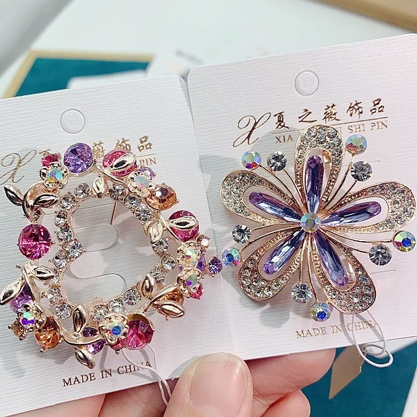 Wholesale High Quality Korean Diamond Pearl Butterfly Brooches Alloy Flowers Brooches Rhinestone