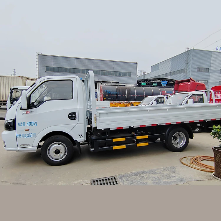 Dongfeng Diesel Engine 4x2 Small Cargo Truck 1-10 Ton Capacity Load Mini Truck