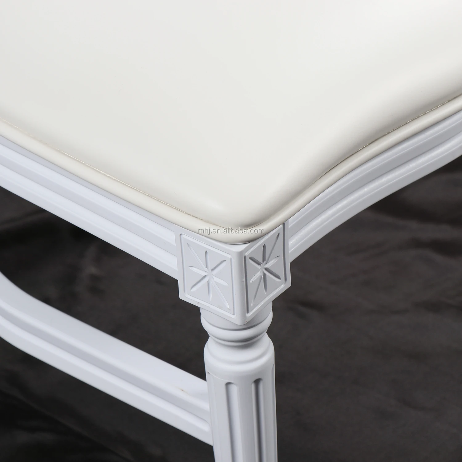 Factory sale PP white louis XV ghost wedding chair with clear back