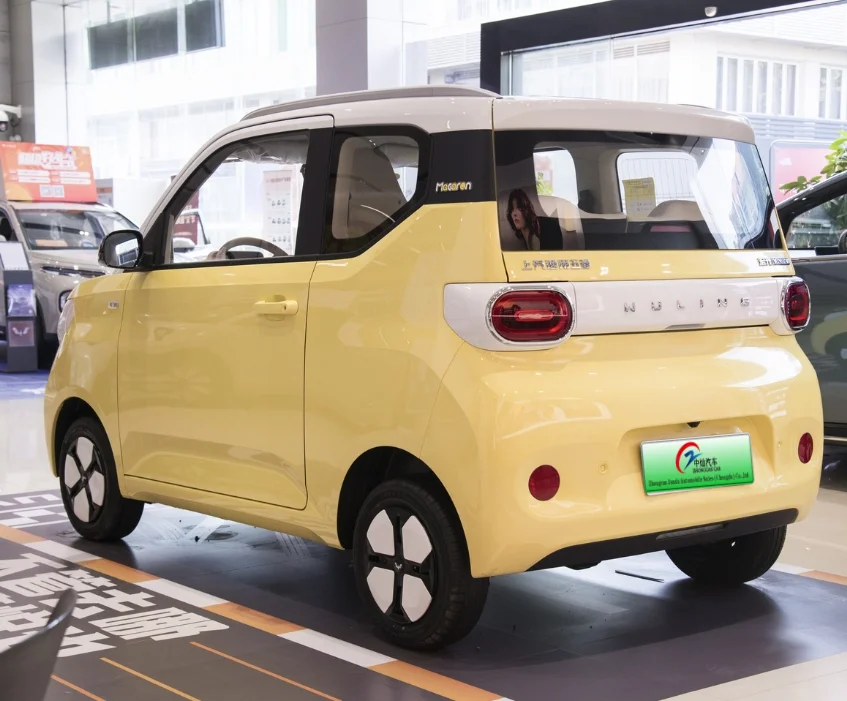 Wuling MINIEV Small car Electric  car  Colorful EV new energy car