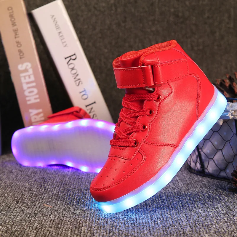Cheap High Top Light UP Fashion Sneakers Adult Led Skateboard Shoes Comfortable Kids Flashing Light Shoes USB