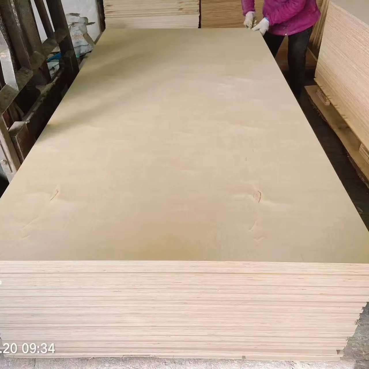 China Supplier Birch/poplar/ Basswood Faced Commercial Laser Cutting Plywood Sheets