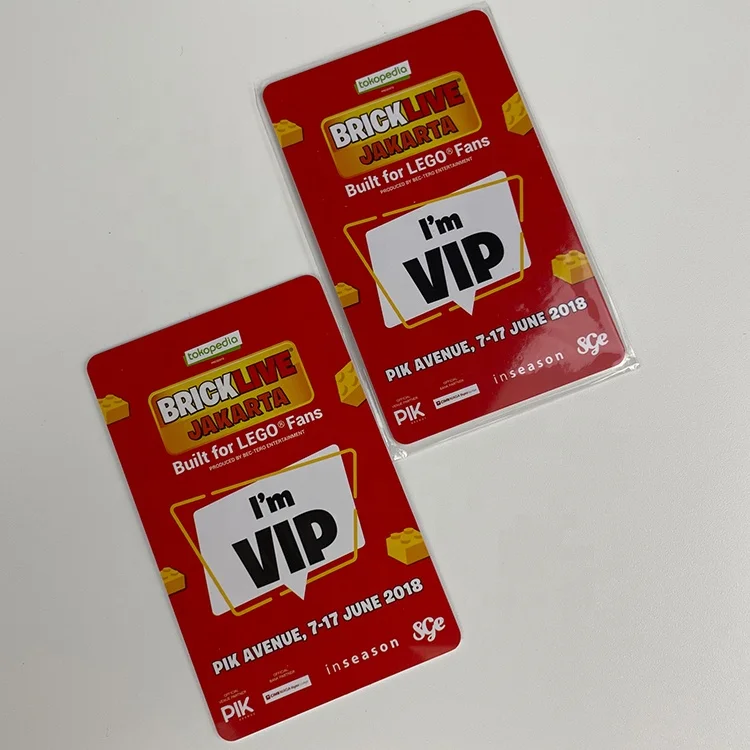 High Quality Glossy PVC Business Card , 20PT Glossy Plastic Business Cards Printing CR80 PVC Card With Barcode