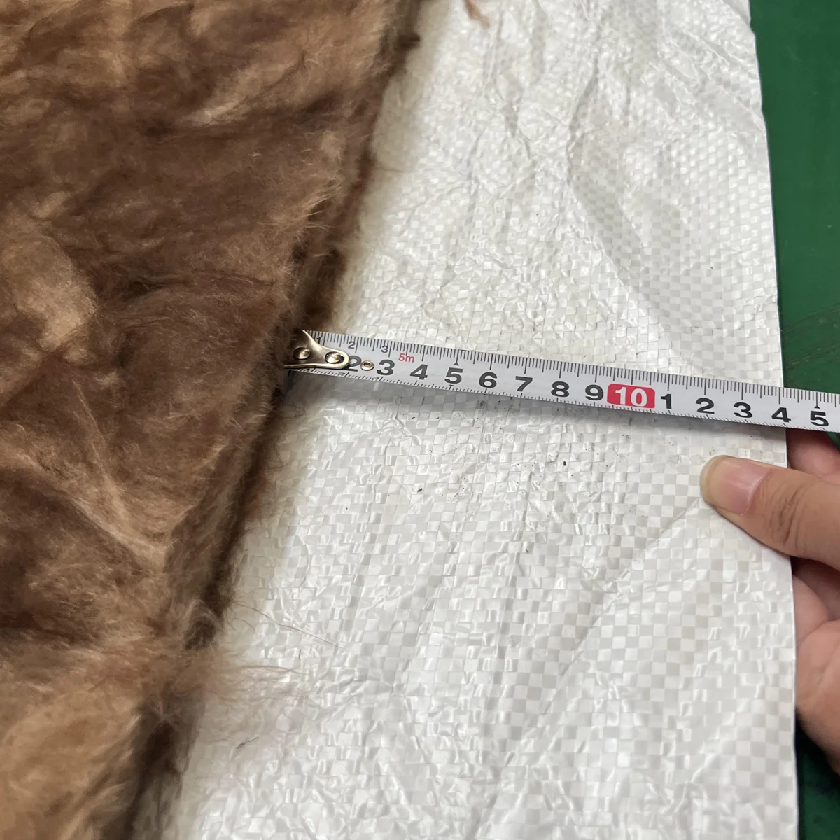 ECO Friendly Formaldehyde Free White Brown Density 12kg M3 Fiber Glass Wool Roll R1.3 R1.5 R2.3 Fiberglass Insulation Batt