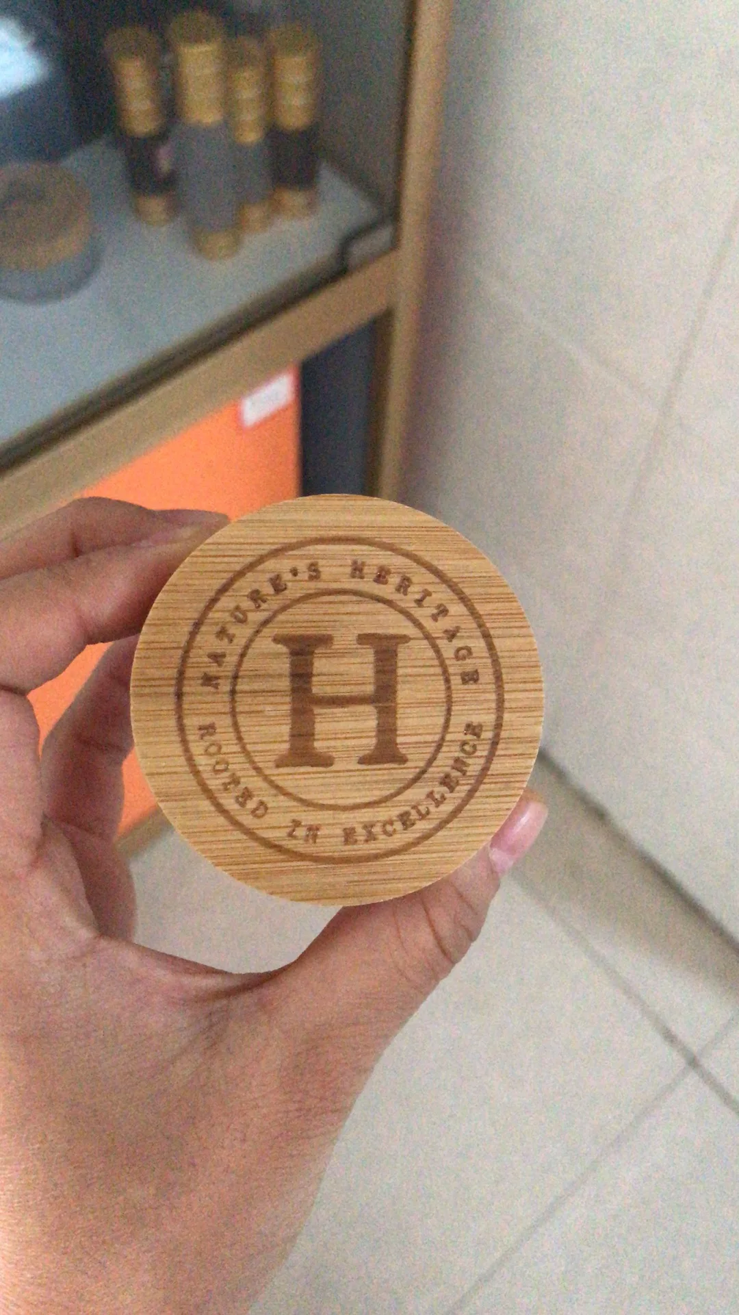 1oz 2oz 4oz 8oz 10oz transparent food spice glass bamboo wooden lid container storage jars with bamboo lid GSJ-18S