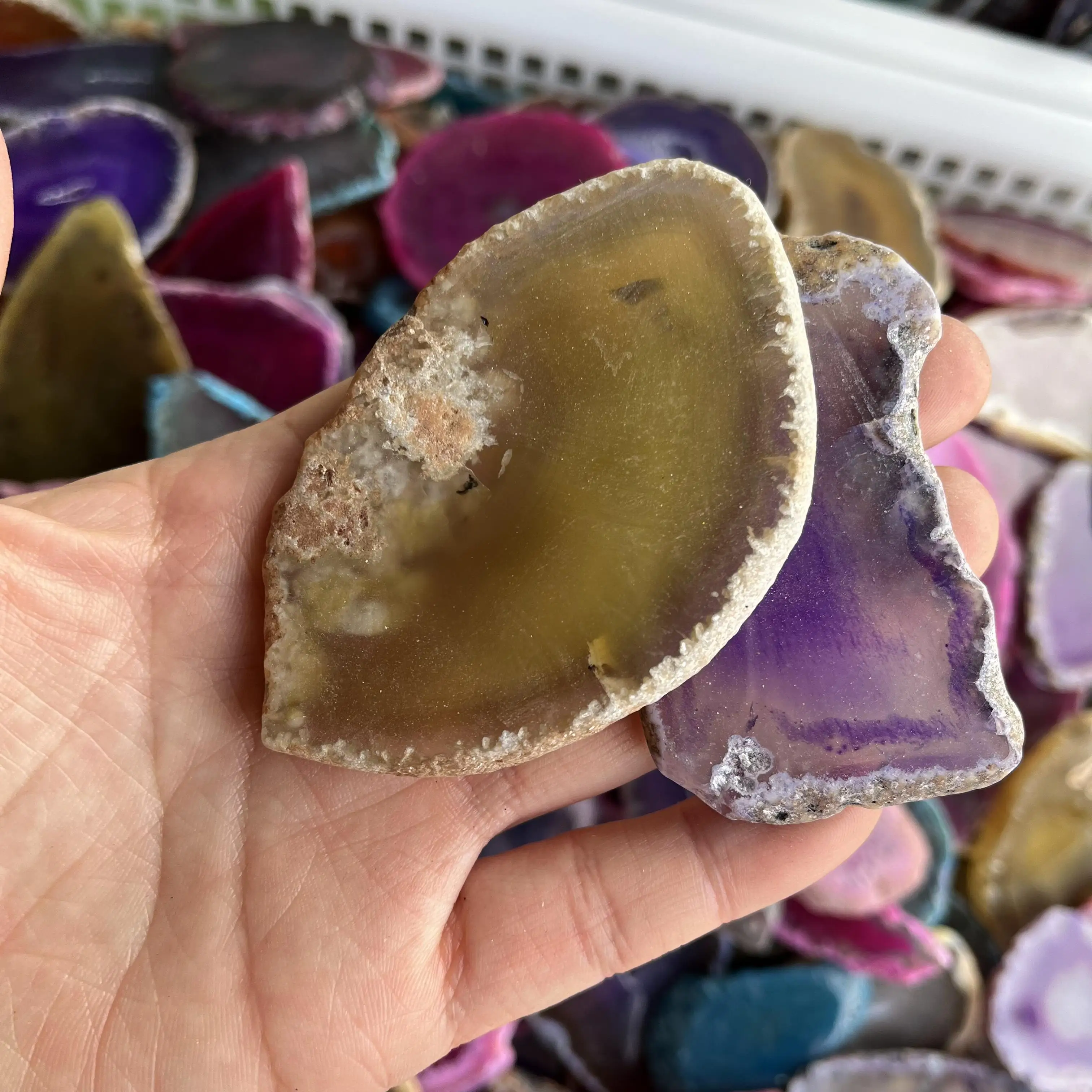 Bulk wholesale natural quartz crystal agate slice stone aura colorful agate geode quartz slices coaster