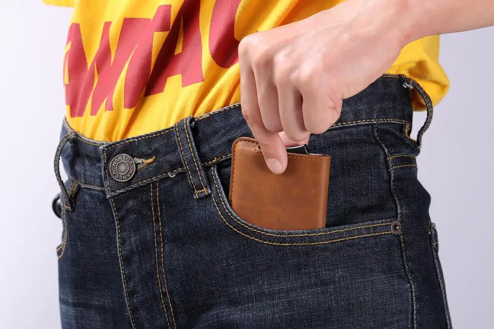 
2020 hotsale Wholesale Amazon Best Seller RFID Blocking Men Leather Aluminium Business ID Credit Card Holder Wallet for Men 