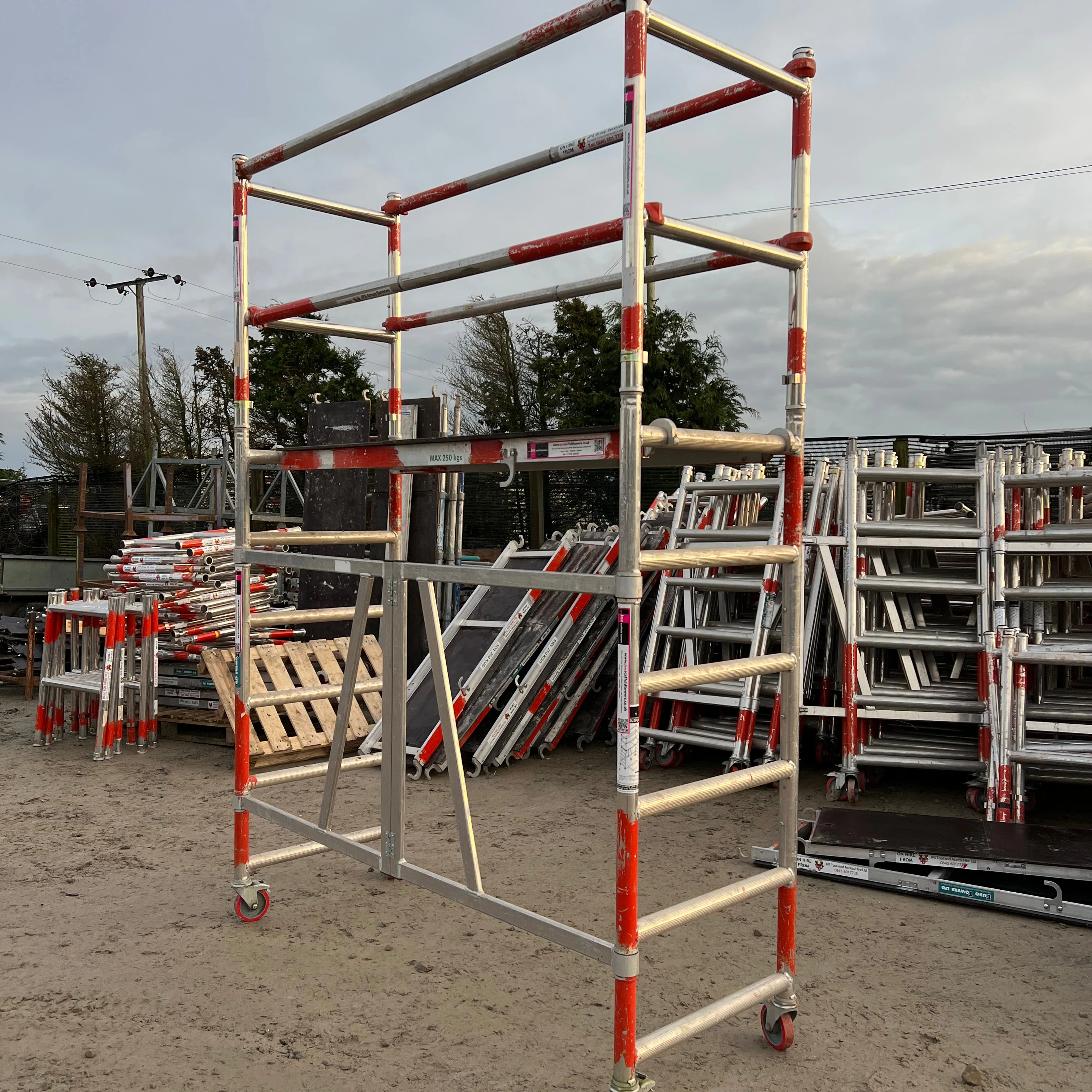 Prima Customize Working Height With Wheels Aluminium Alloy Scaffold Aluminium Scaffolding