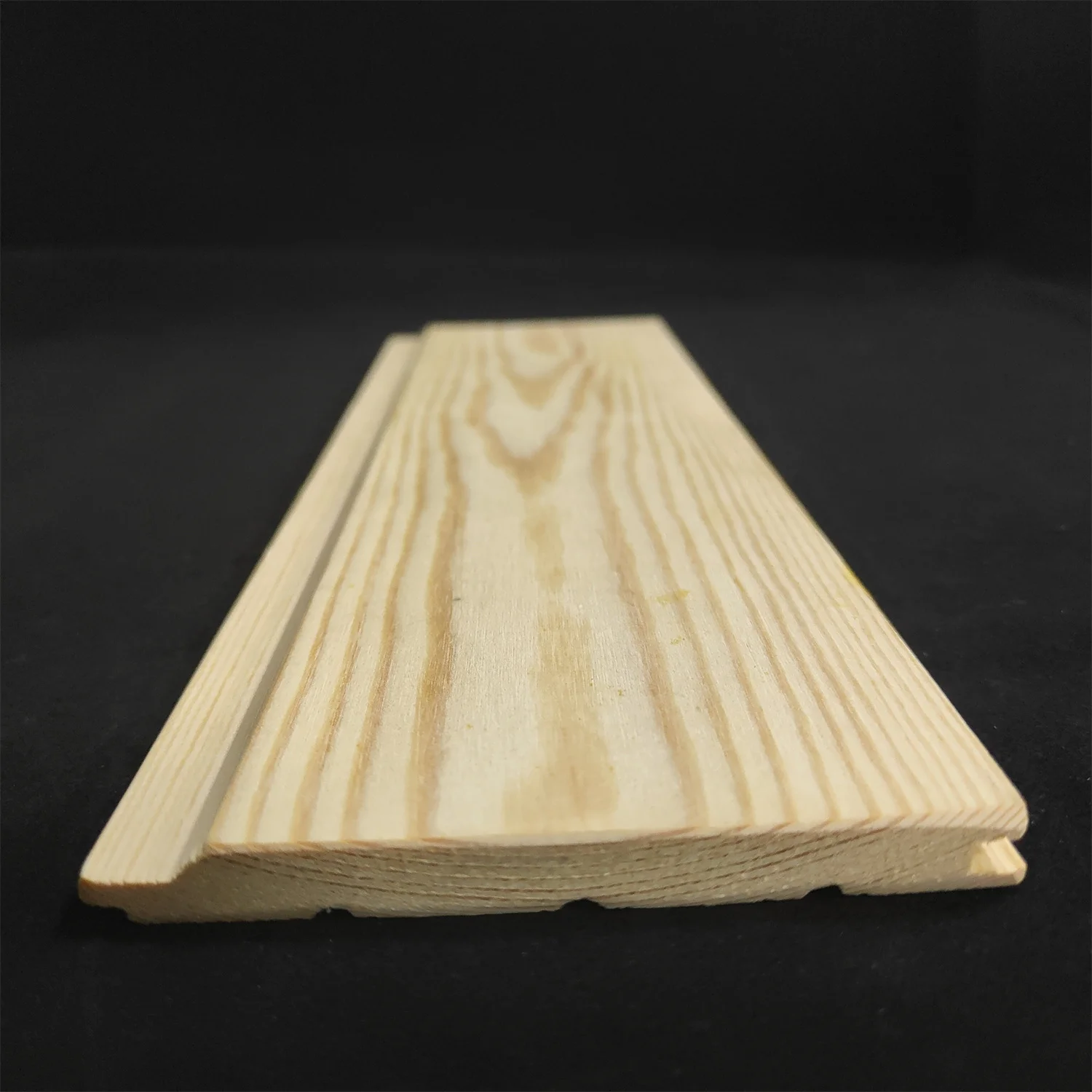 High Quality Spruce Wood Waterproof Solid Wooden Wall Panels Pine Wood