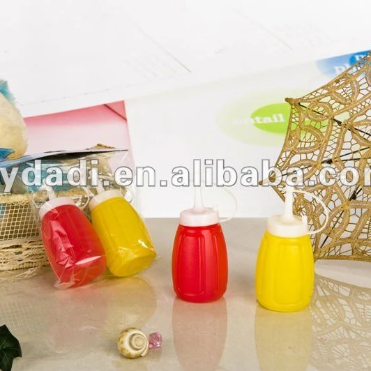 Plastic ketchup and mustard bottles