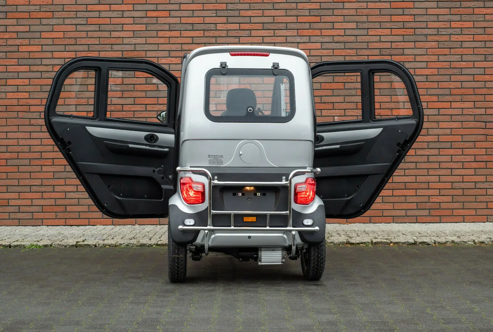 SX-UM2 Лидер продаж большие роскошные кабины пространство полная кабина закрытые 3 Wheeler управления стеклоподъемником инвалидов трехколесный мотоцикл для взрослых