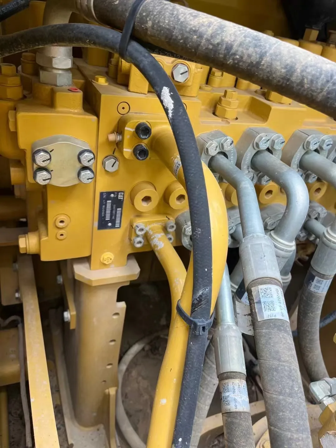 Экскаваторы Caterpillar CAT320D CAT320C CAT320GX CAT320D2 на складе