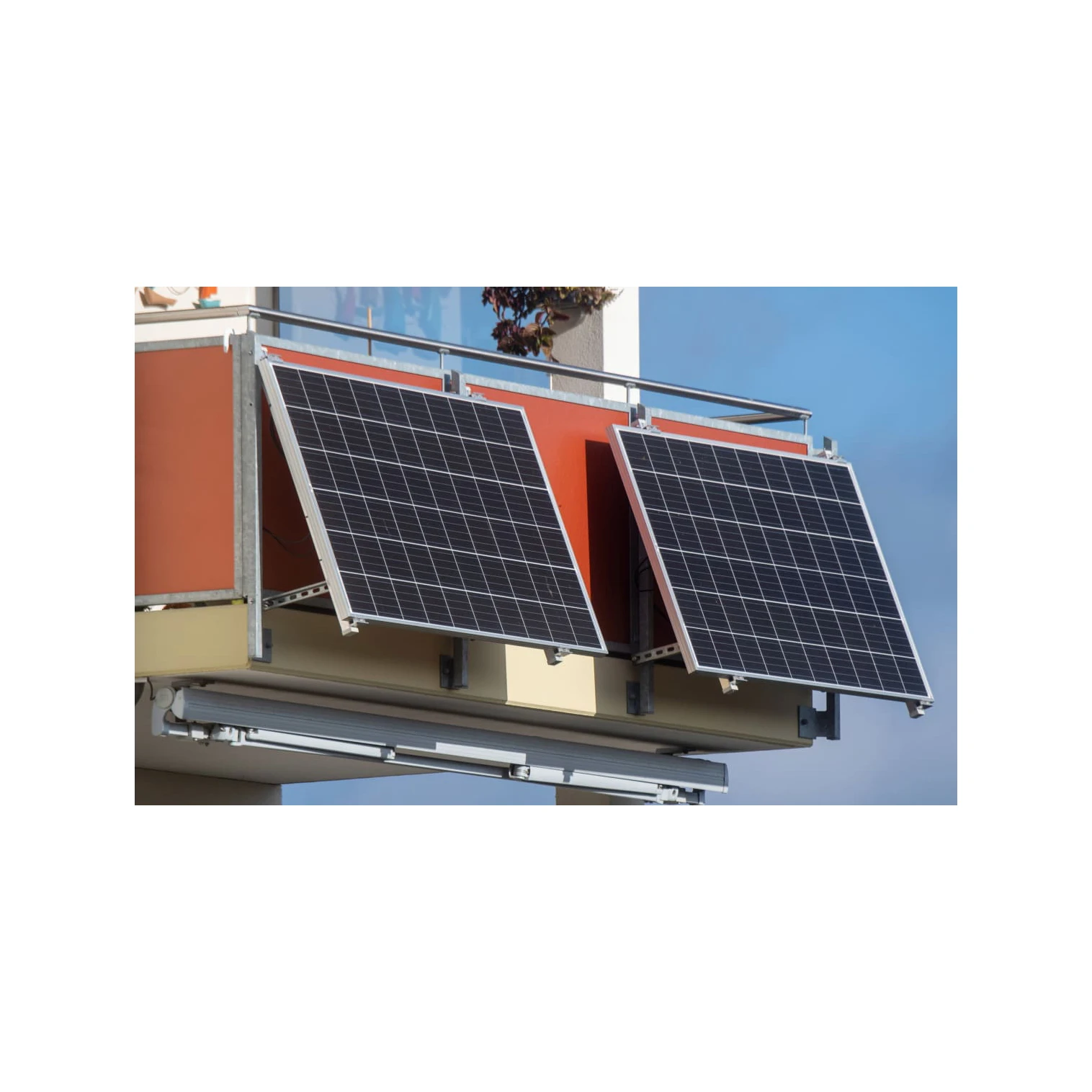 Renewable Energy Solutions Plug-In Pv Systems On Grid 600W Balcony Solar System Home Use Micro Inverter
