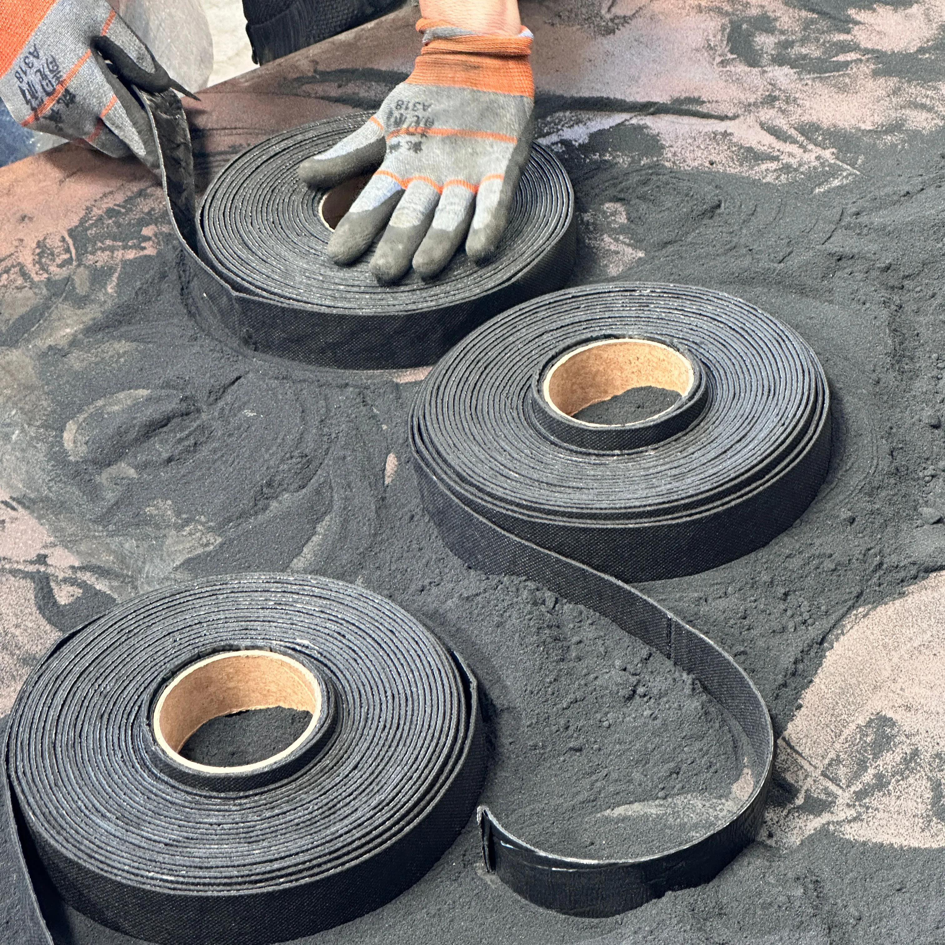 Strong Self-Adhesive Waterproof Rubber Asphalt Membrane Road Sealing Sealant