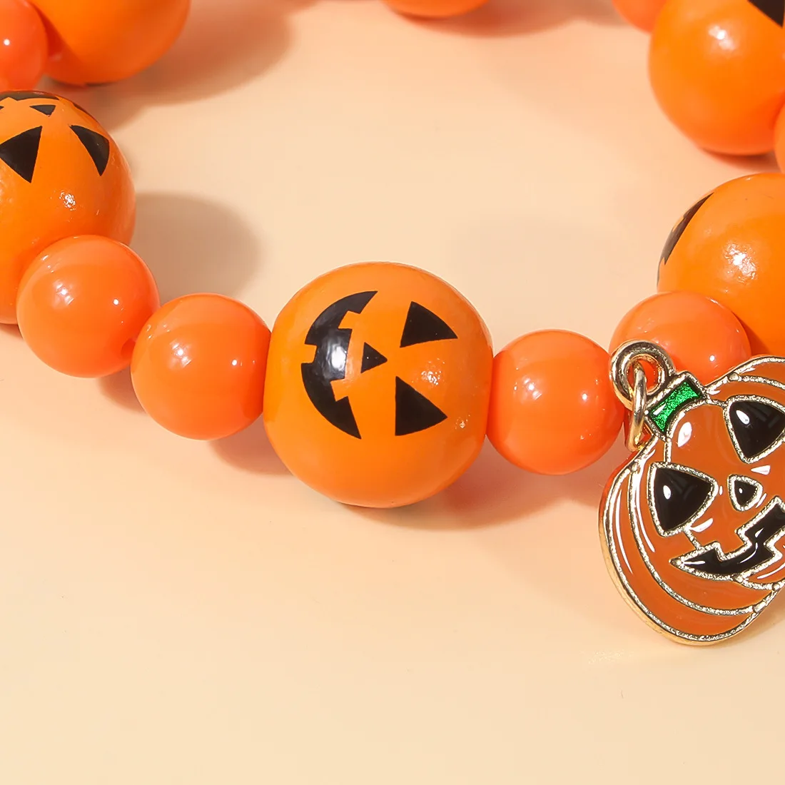 2pcs/set Gothic Halloween Bracelet Pumpkin Skull Witch Pendant Bracelet Decoration Fashion Wooden Jewelry Accessories Gift Set